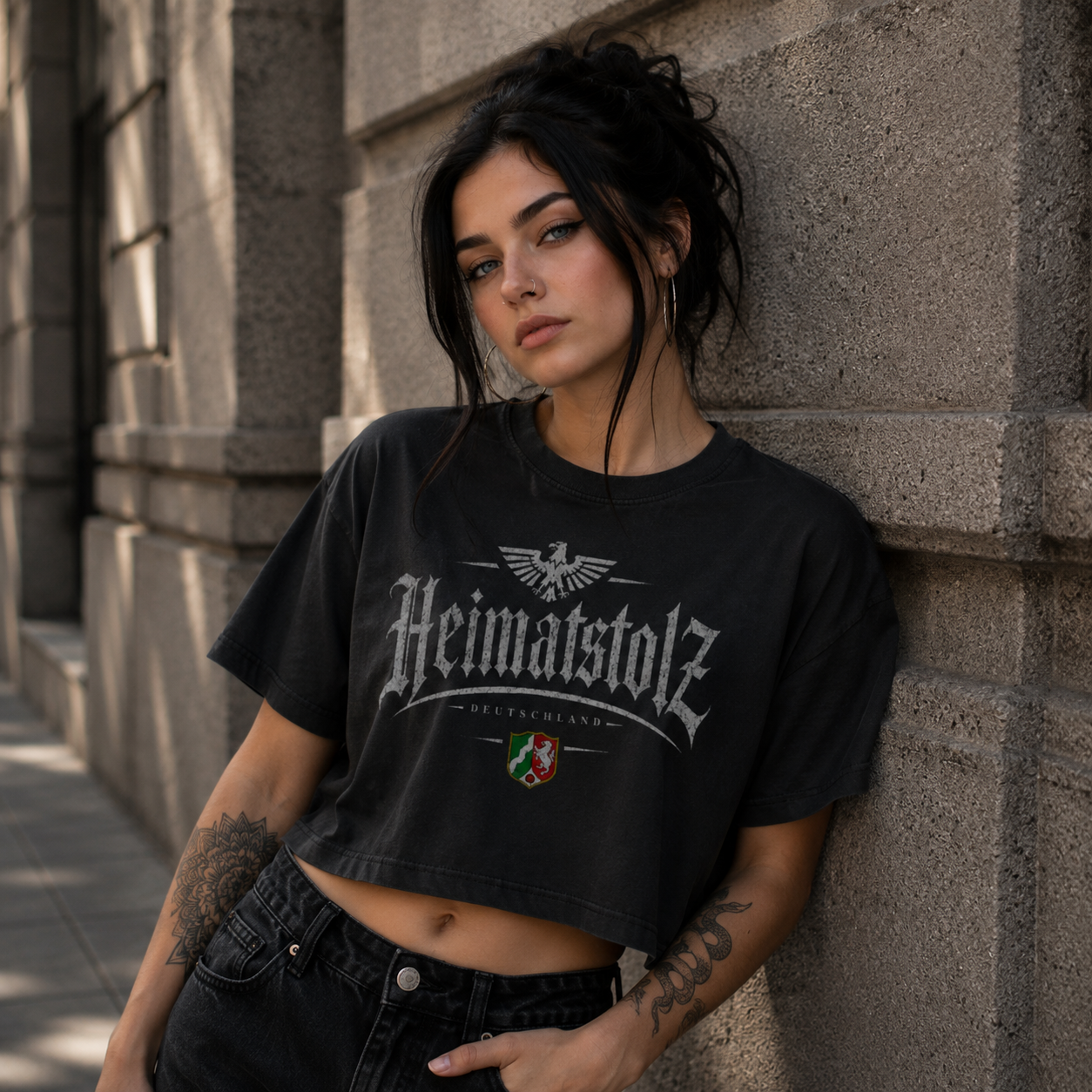 Damen Oversize Crop Top Heimatstolz Wappen Nordrhein Westfalen weiß