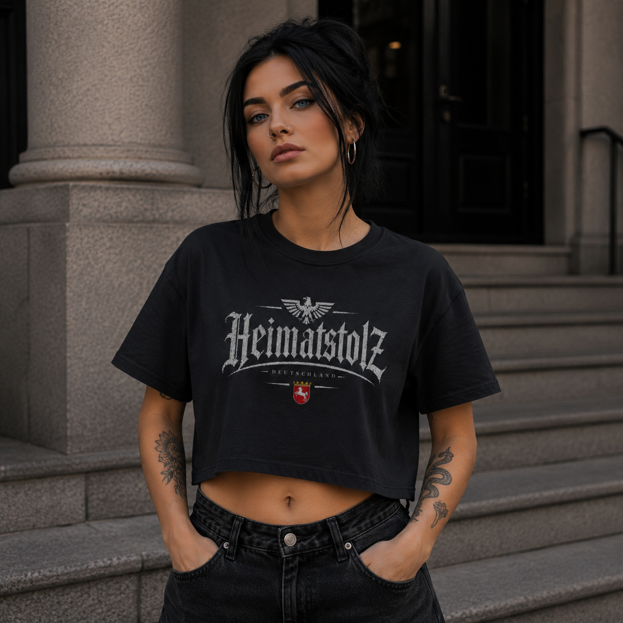 Damen Oversize Crop Top Heimatstolz Wappen Niedersachsen weiß